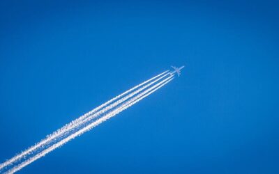 Why Do Some Airplanes Leave Contrails and Others Don’t?