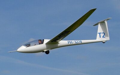 How long can a glider fly for?